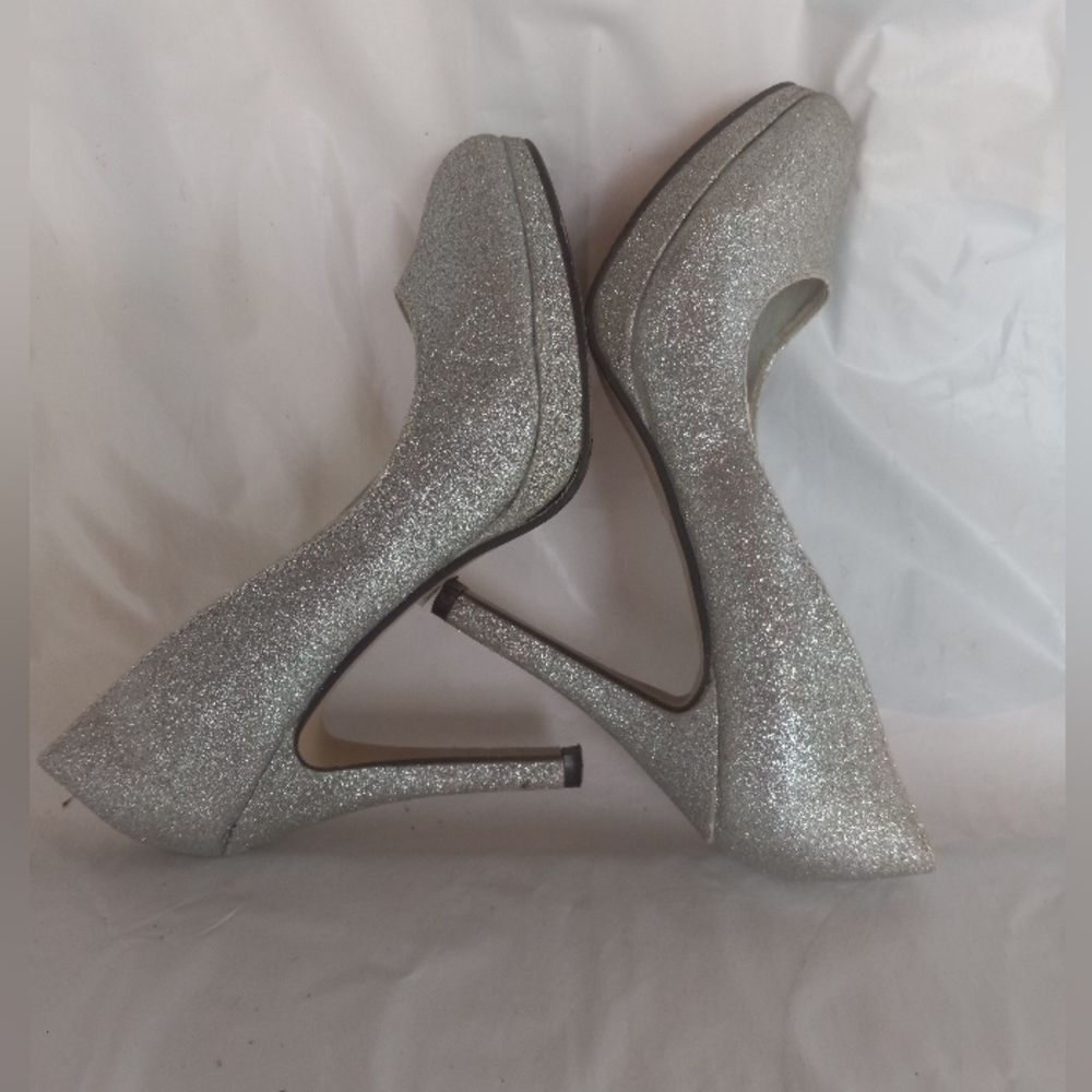 La Sonia Heels Size 8